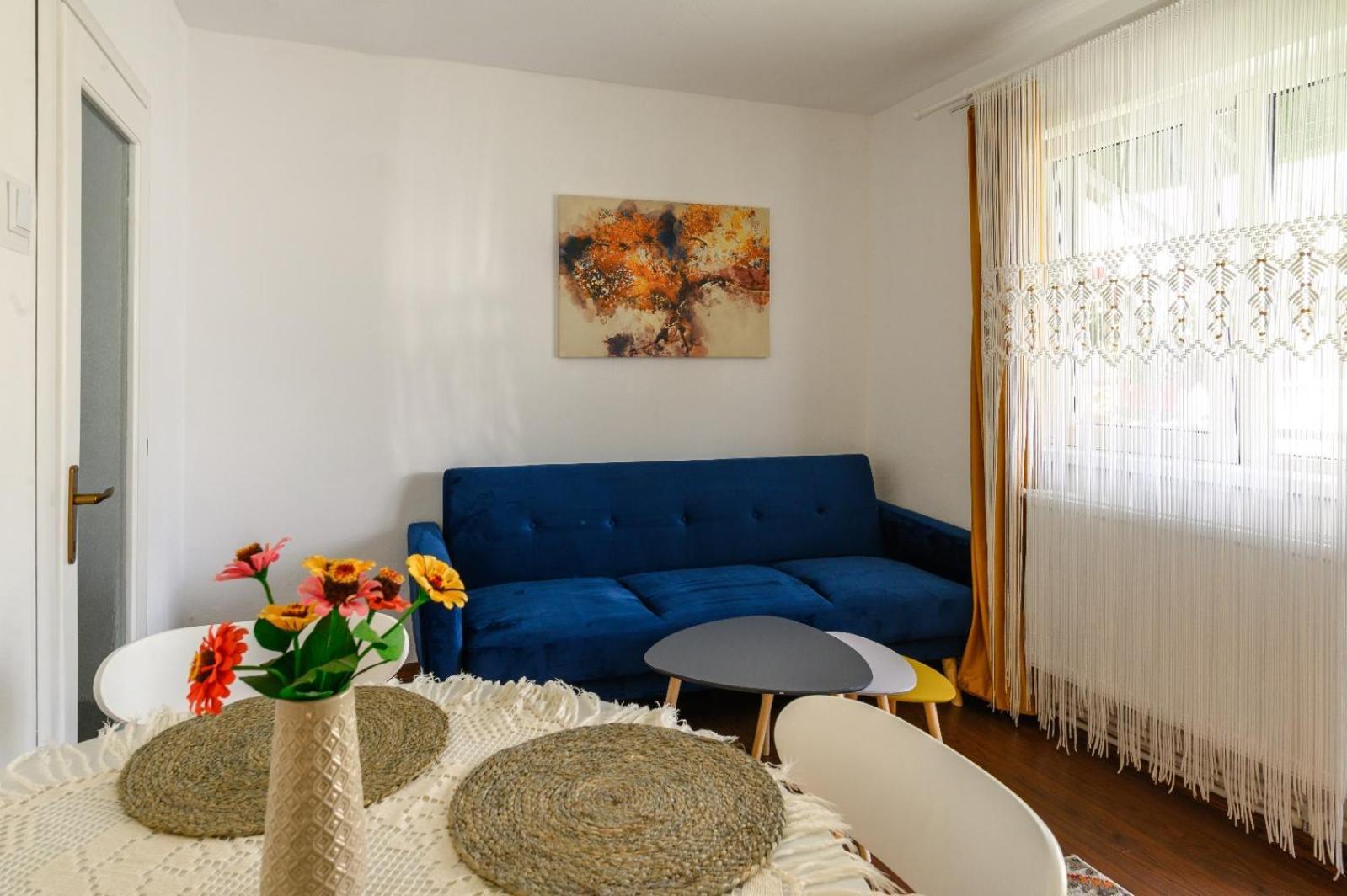 Apartament Corina Cu Parcare Bistriţa Kültér fotó