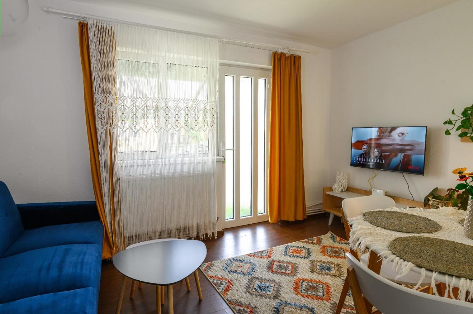 Apartament Corina Cu Parcare Bistriţa Kültér fotó